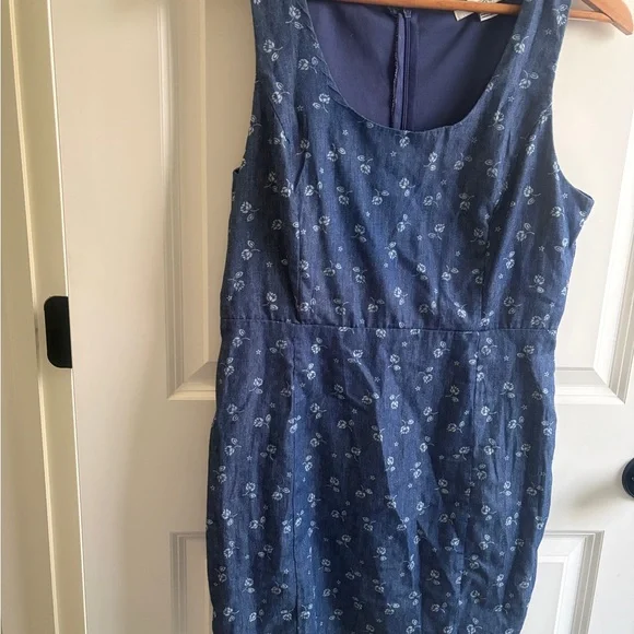 Like new Forever 21 chambray blue Floral Dress, size L, fits like M. Mini. 90s - Picture 3 of 7